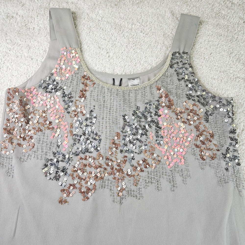 Women's BKE Boutique Sequin Tank Top Sleeveless Flowy‎ Party Blouse Gray Size XS - Picture 3 of 7